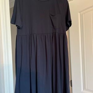 Short sleeved dress